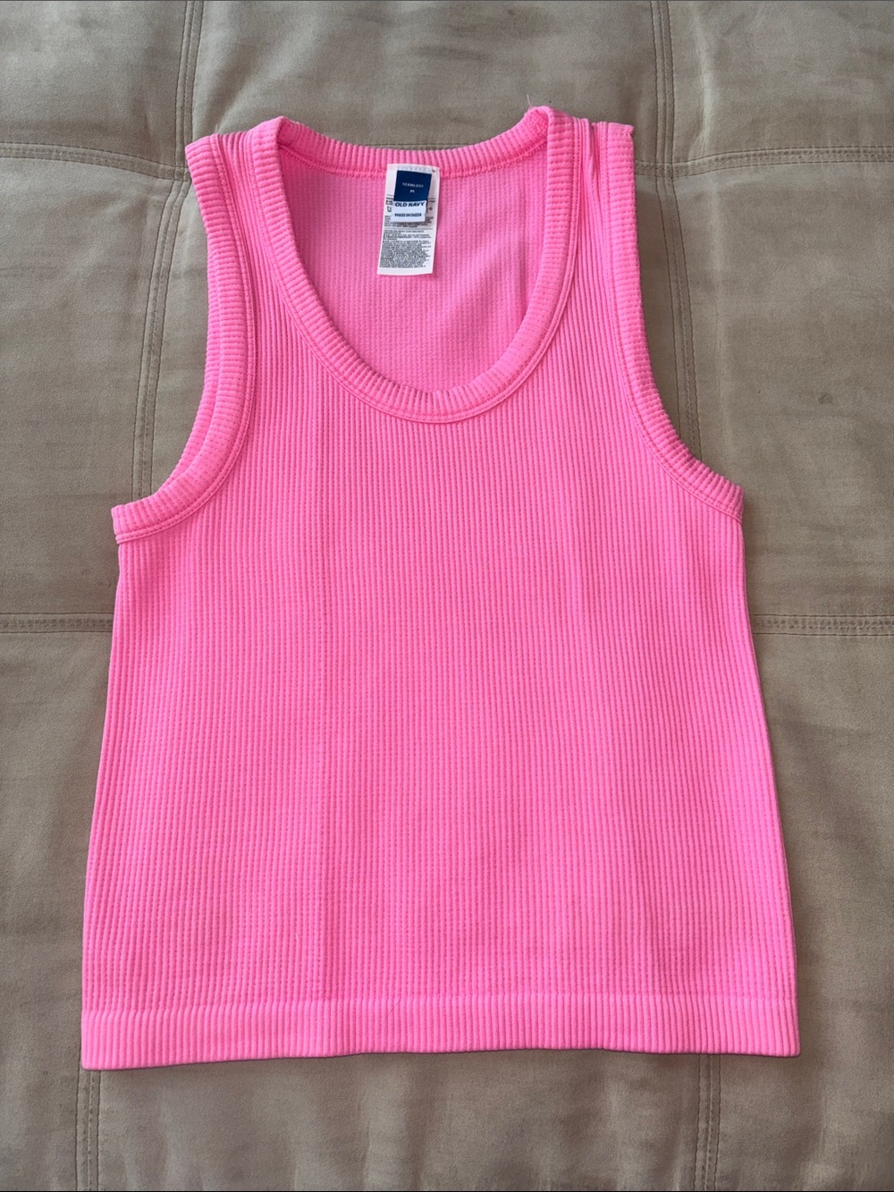 Women’s Old Navy Neon Pink Ribbed Tank Top Cropped Size M